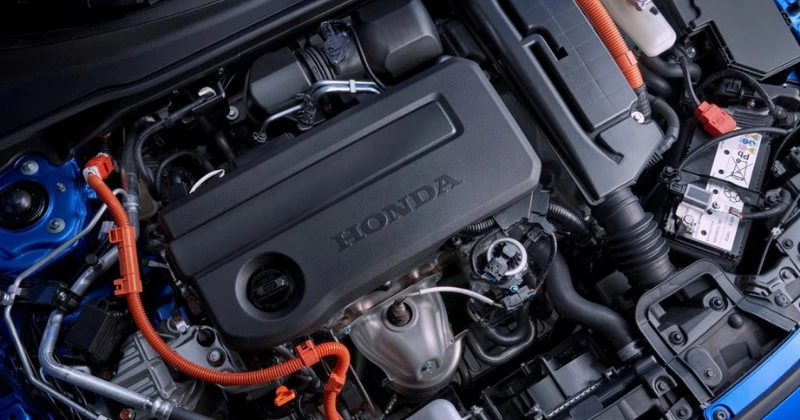 Honda Civic e:HEV motore cruscotto